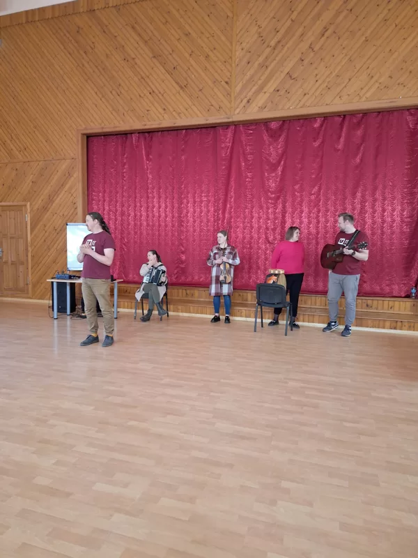 "Latvijas skolas soma" izzinoši radoša nodarbība "Tradicionālās Ziemeļlatgales spēles, rotaļas un rotaļdanči"