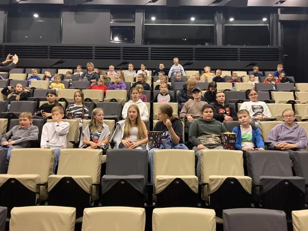 8.klase - filmas "Straume" apmeklējums