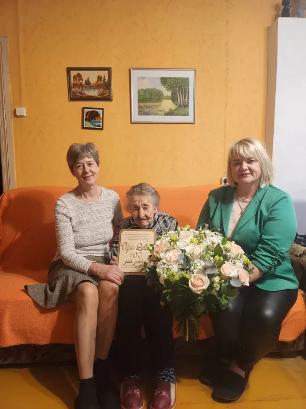 Sveicam jubilāri 100. dzimšanas dienā!