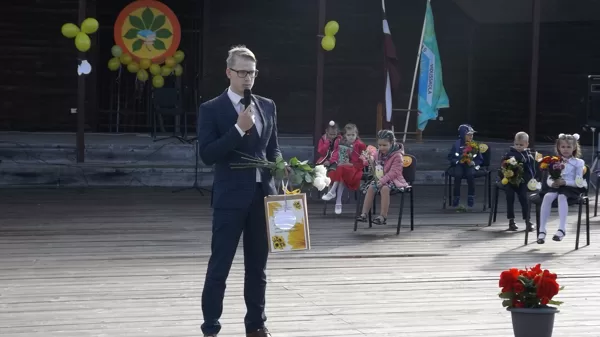 Zinību diena