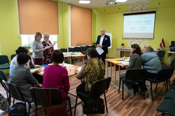 Piedalās projektā "Satikt"
