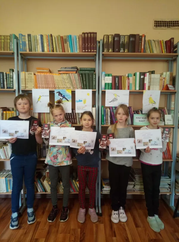 Zīmējumu konkurss skolas bibliotēkā