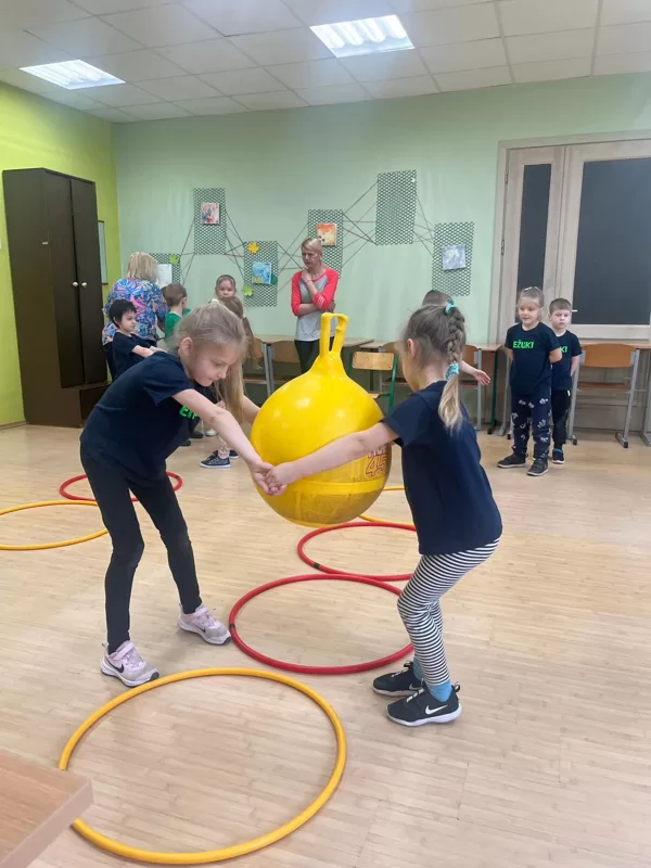Sporta svētki "Kika Mika sporto".